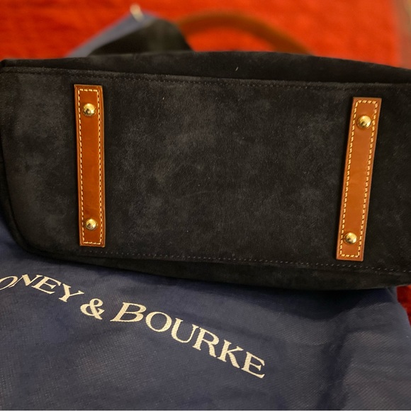 Dooney and Bourke hobo bag - Picture 3 of 7